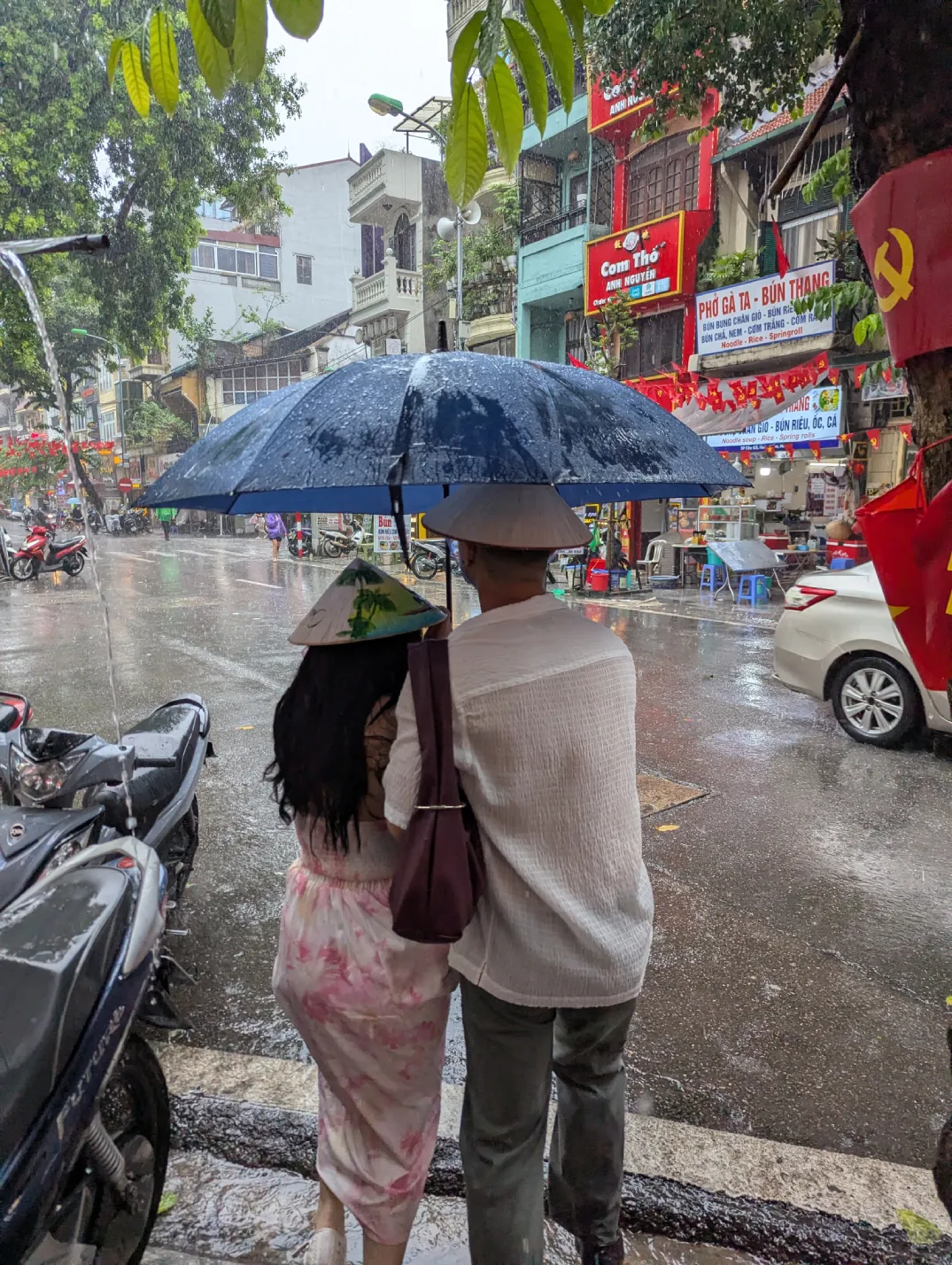 Pioggia ad Hanoi